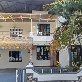 Airport villa، فندق في Chewarra