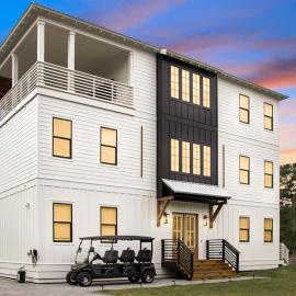 Sleeps 30, Movie Theater, Unique Pool, Golf Cart
