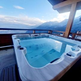 Loft de luxe - jacuzzi avec vue d'exception - Torgon, Hotel in Vionnaz