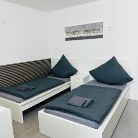 Apartment MiRa 2、プルハイムのホテル