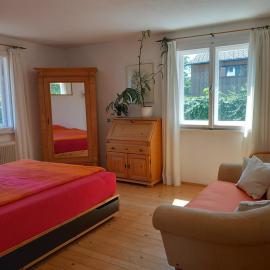 Large house with large garden, hotel a Lauterach