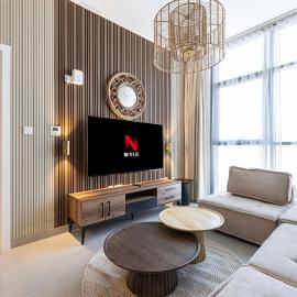 1BHK Sharjah Luxury Apartment - Designer Den