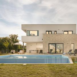 Villa Cala Sonriso for 8 people near Pula with heated pool & sea view
