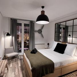 La Vinoteca del Artista, precioso y céntrico apartamento con Aire Acondicionado by Apartamentos Logrono, hotel u gradu Logronjo