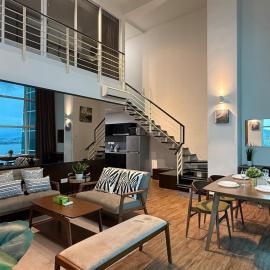 Seaview Seafront Duplex in Town with WiFi & Full Kitchen 16