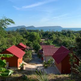 Maloop Cafe Hostel, hotel in Koh Rong Island