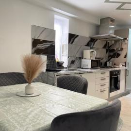 Stanton - Stylish 2 Bedroom, hotel in Dagenham