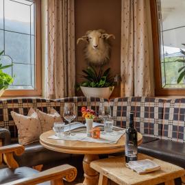 Hotel Neuwirt, hotel a Brandenberg