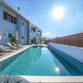 Vera Relaxo Villa, a Countryside Escape by Rentado