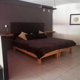 Independent studio in Leon,Guanajuato, hotell i Miravalle