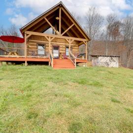 Hike, Ski & More: Blue Ridge Mountain Escape