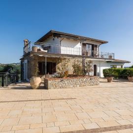 Cozy Home In Agropoli With House Sea View, hotel in Agropoli
