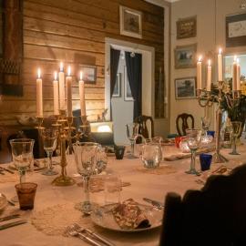 Yövesi Atelier Home, Yöveden Ateljeekoti, hotell i Sankt Michel (Mikkeli)