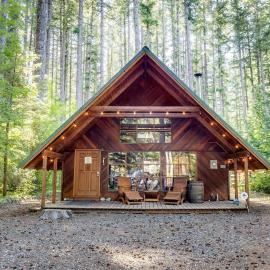 Elk Drop Inn | Wifi, Firepit, Smart TV