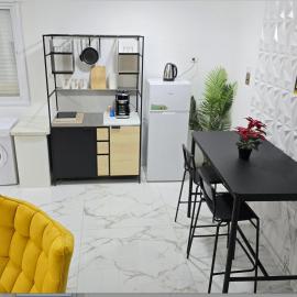 Beautiful Apartment in Ramat Gan next to SHEBA Hospital, hotel i Ramat Gan