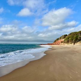 Spaven Heaven, Spacious and cosy home 4 min walk to the beach
