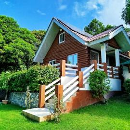 Rea's Bamboo Resort, готель у місті Gabaldon