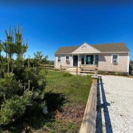 North Truro Pet-friendly home near Secluded Beach, hotel din Provincetown