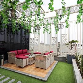 The Elegance Hotel: Kakarmatha şehrinde bir otel