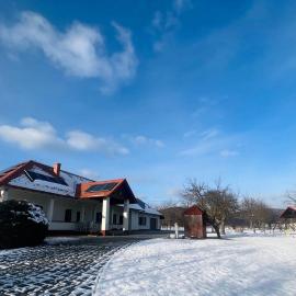 Csonkás Kúria Vendégház Zemplén, hotel v destinácii Mogyoróska