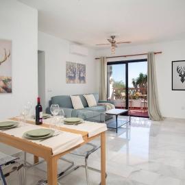 Cozy Apartment with Terrace, hotel u gradu 'Mijas'