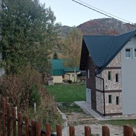 Apartmani Villa Deleon Bjelasnica, hotel in Trnovo