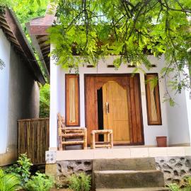 Diki Bungalows, hotel in Kuta Lombok