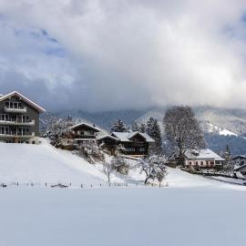 Ferienwohnungen Friedenshöhe in Oberammergau – hotel w mieście Oberammergau