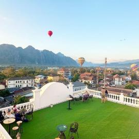 Sky hotel, hotel a Vang Vieng