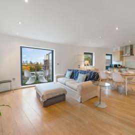 Charming Modern Flat in Battersea