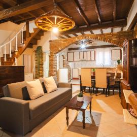 Casa Pierina - Traditional Guest House, hotel in Lefkimmi