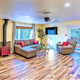 Cody's Cozy Cottage-Near Yosemite, hotel in Mariposa