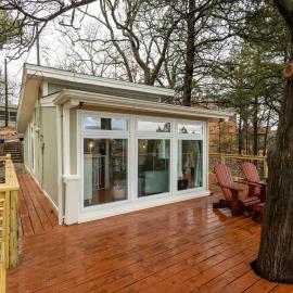 The Cliffhanger Cottage, hotel em Shell Knob