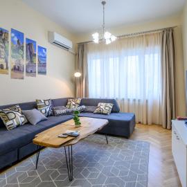 Grand Luxury Condo by NDK and National Stadium with Free Parking, hotel in Sofia