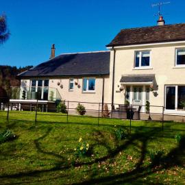 Lovely Riverside Holiday Home