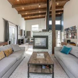 Large Modern Home in Squamish