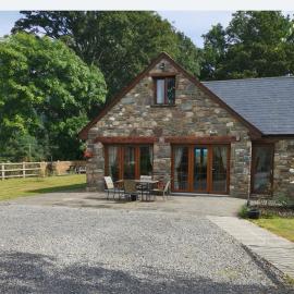 Cottage with 360 views, hotel u gradu Gilwern