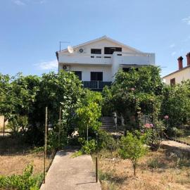 Apartment Jadranko