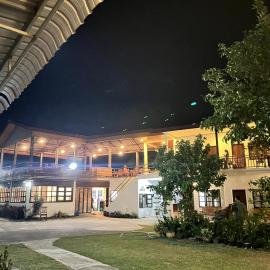Sanhak Guesthouse 1, hotel in Ban Nahin-Nai