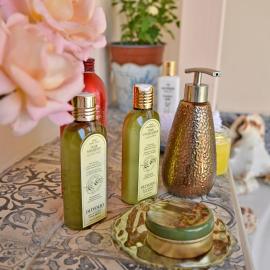 Holiday Oasis with Private Hammam-style Bath Luxury Garden, hotel u gradu Chóra