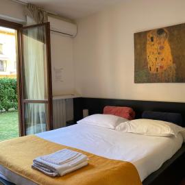 Roma 2 Apartment - THE V Collection, hotel in Turate