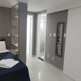 Loft casa 203 COND BRISAS DO FAROL n 07, hotel in Salvador