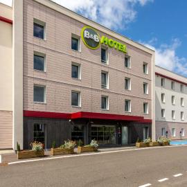 B&B HOTEL CHARTRES Oceane, hotel in Chartres