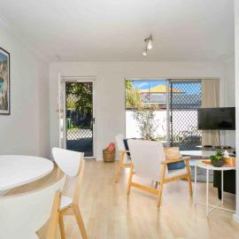 Getaway Villa 2BR, Sleeps 4, Near Beach, hotel v destinaci Bicton