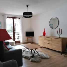 Appartement familial pour 6 personnes avec terrasse, parking gratuit et proche des navettes - FR-1-548-31