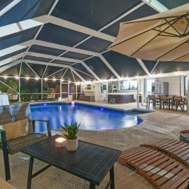 Luxury 5BR 17 Beds Retreat Pool Spa Sauna, hotel a West Palm Beach