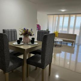 R8 Apartamento balcón con vista al mar para vacaciones o trabajo, comodo y seguro