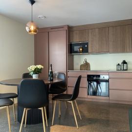 B2 Lakeside Suite Polku Hotel, hotel a Vihti