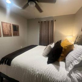 Home Sweet Stay Apartment, hotel in Portales