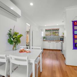 Becks Hideaway Laurieton - walk everywhere, hotel in Laurieton